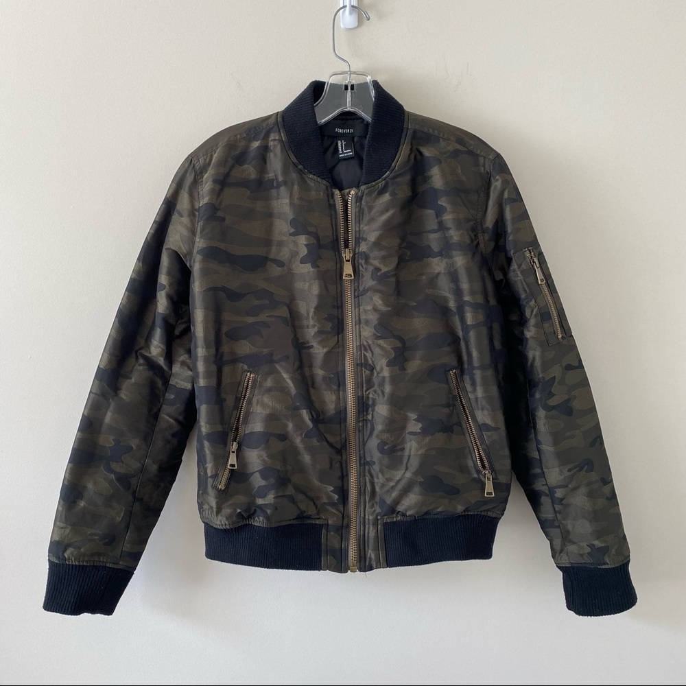Forever 21 Camo Bomber Jacket Green Black Size Small